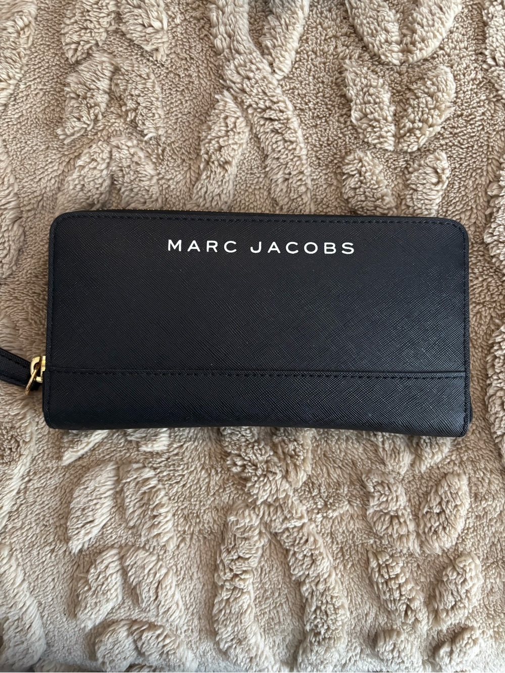 Marc Jacobs Black Saffiano Zip Wallet with Logo